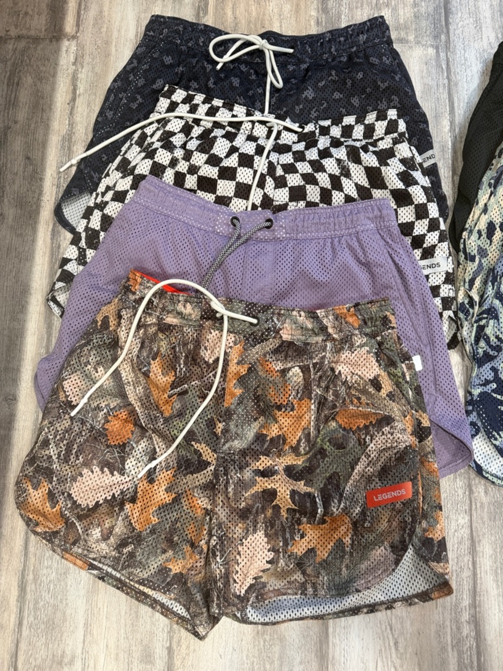 Men’s Legends Luka Mesh Shorts - Medium - 5” inseam w/ Liner - lot of 7